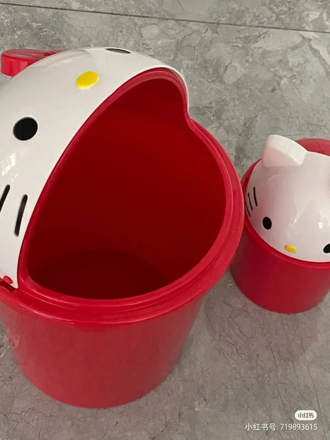 Cute Hello Kitty Trash Bin
