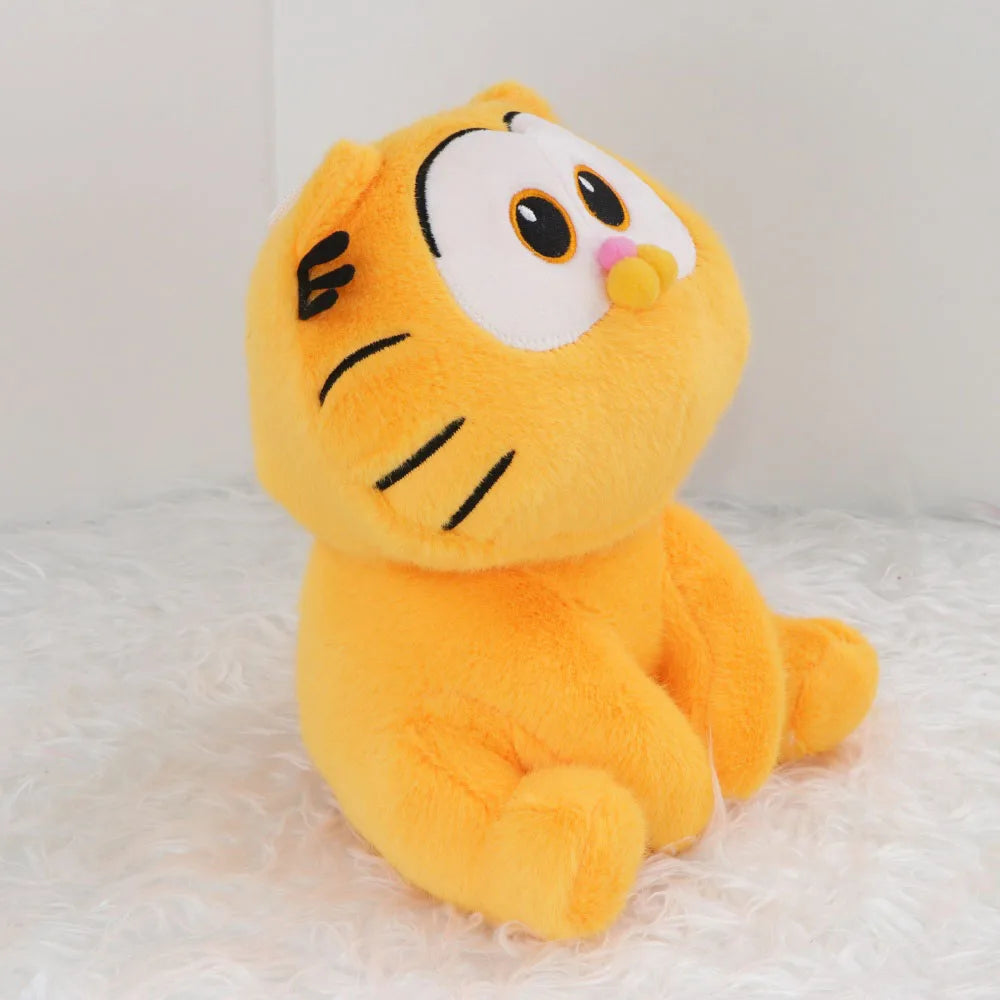20CM Garfield Plush Doll – Kawaii Cartoon Cat Stuffed Toy