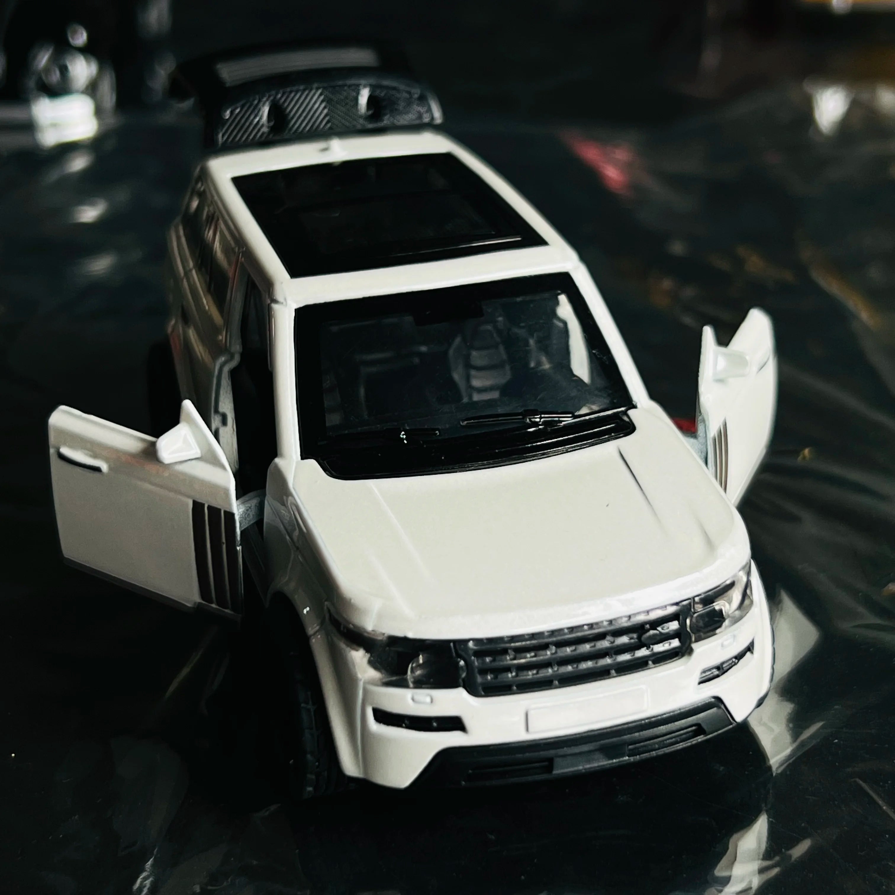 1:36 Off-Road Alloy Vehicle Model – Realistic Simulation Toy Car for Kids & Collectors