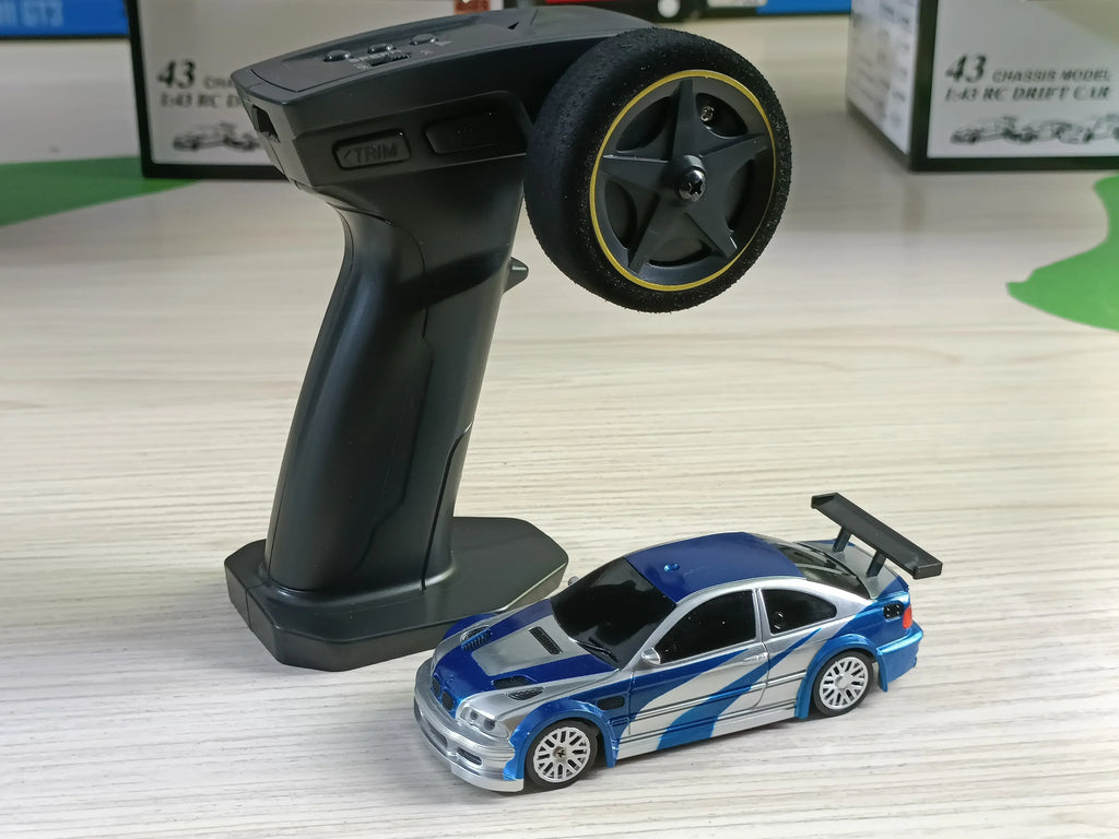 SMODELF 1/43 RC Drift Car – 4WD High-Speed Mini Racing Car
