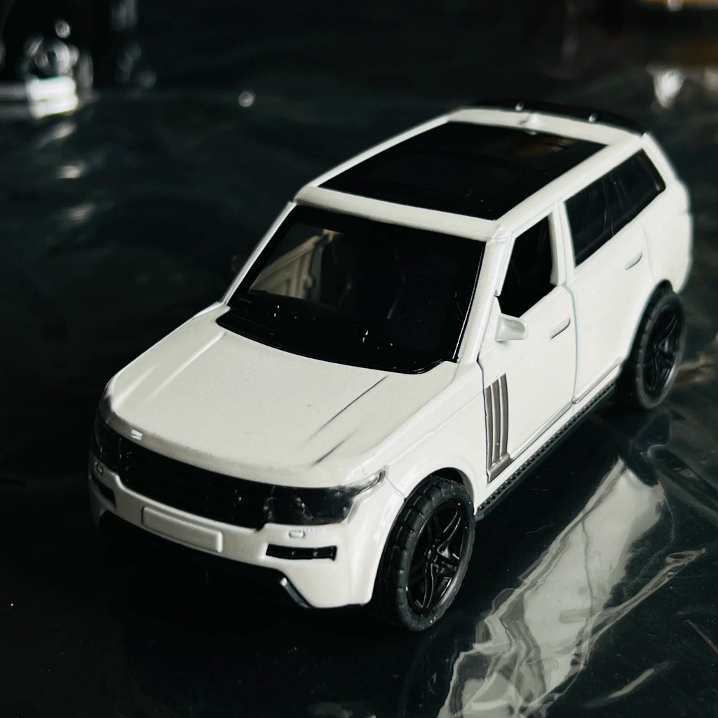 1:36 Off-Road Alloy Vehicle Model – Realistic Simulation Toy Car for Kids & Collectors