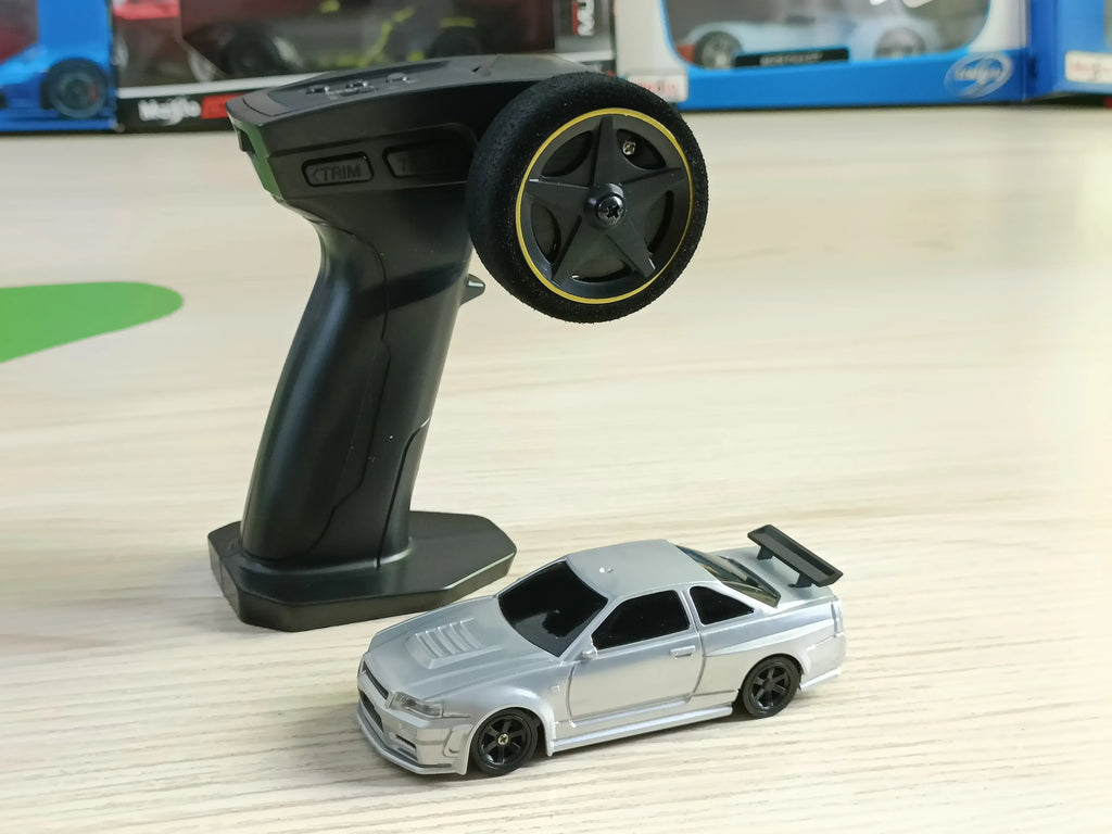 SMODELF 1/43 RC Drift Car – 4WD High-Speed Mini Racing Car