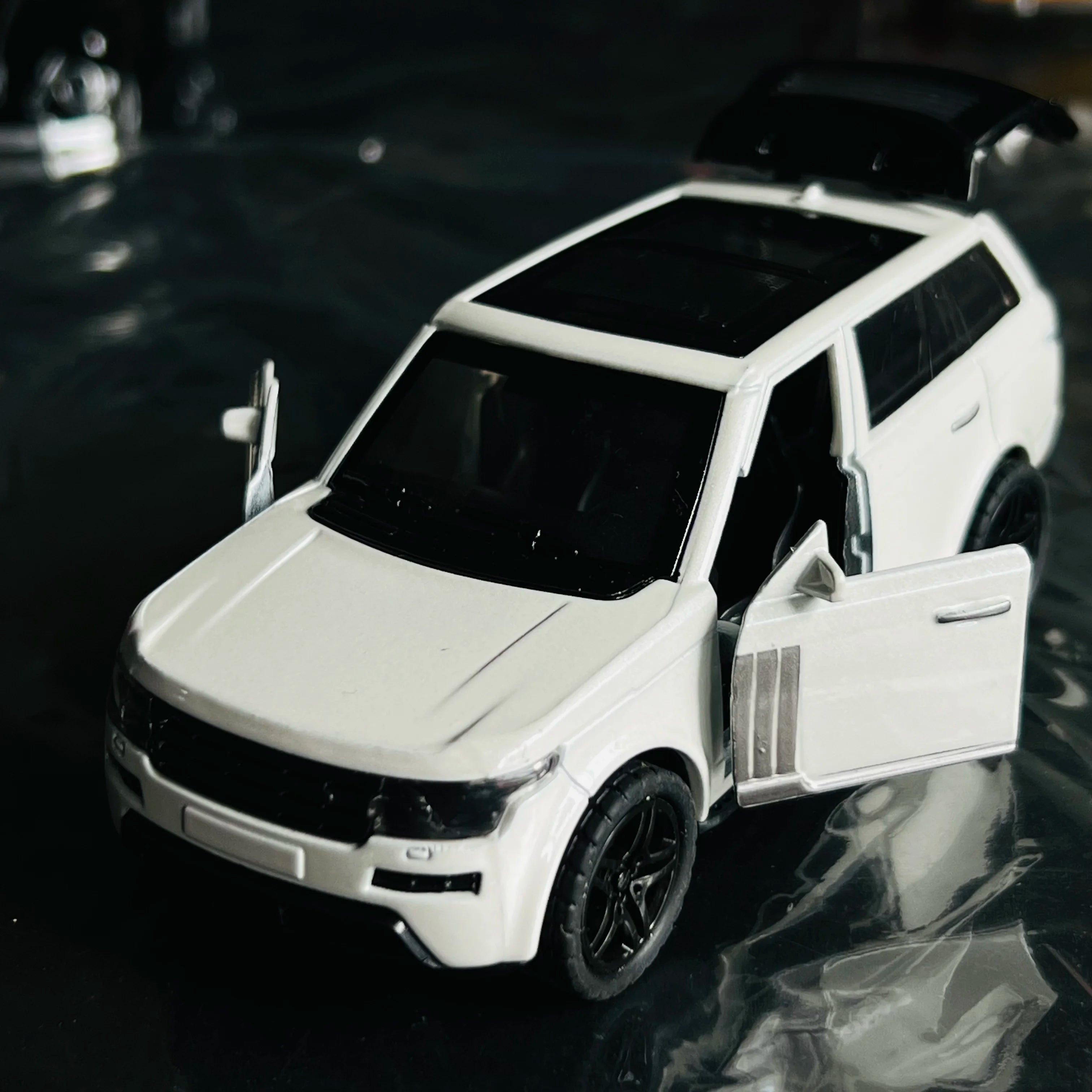 1:36 Off-Road Alloy Vehicle Model – Realistic Simulation Toy Car for Kids & Collectors